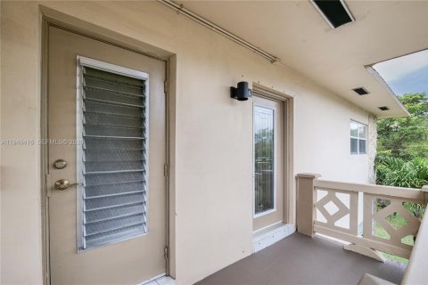 Купить кондоминиум в Лодердейл-Лейкс, Флорида 2 спальни, 87.7м2, № 2002760 - фото 22