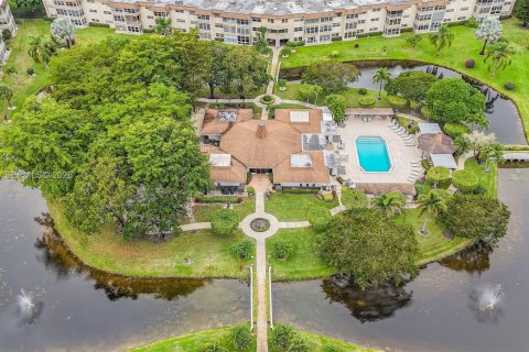 Купить кондоминиум в Лодердейл-Лейкс, Флорида 2 спальни, 87.7м2, № 2002760 - фото 28