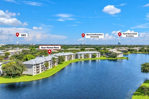 Copropriété à vendre à Davie, Floride: 2 chambres, 128.67 m2 № 2400764 - photo 21