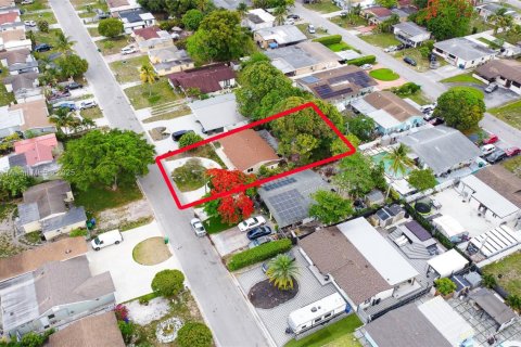 Villa ou maison à vendre à Miramar, Floride: 3 chambres, 100.33 m2 № 1966620 - photo 24