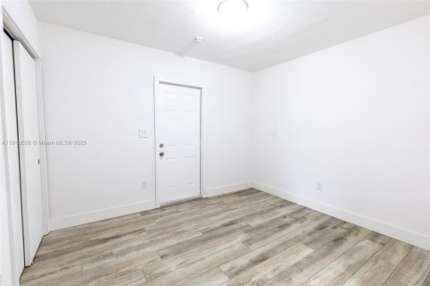 Villa ou maison à vendre à Miramar, Floride: 3 chambres, 100.33 m2 № 1966620 - photo 10