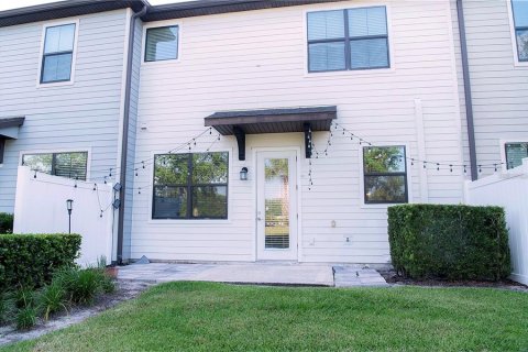 Townhouse in Orlando, Florida 3 bedrooms, 177.91 sq.m. № 2400337 - photo 22