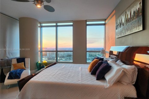 Copropriété à louer à Hollywood, Floride: 3 chambres, 243.68 m2 № 1752492 - photo 24