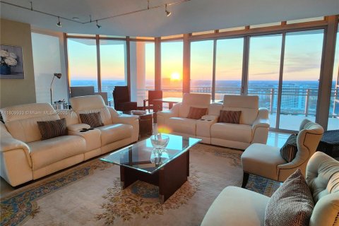 Copropriété à louer à Hollywood, Floride: 3 chambres, 243.68 m2 № 1752492 - photo 7