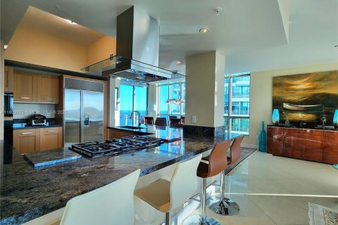 Copropriété à louer à Hollywood, Floride: 3 chambres, 243.68 m2 № 1752492 - photo 12