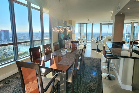 Copropriété à louer à Hollywood, Floride: 3 chambres, 243.68 m2 № 1752492 - photo 14