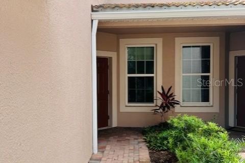 House in Davenport, Florida 2 bedrooms, 139.73 sq.m. № 1903362 - photo 2