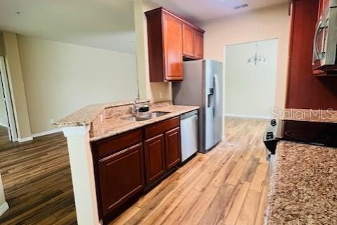 House in Davenport, Florida 2 bedrooms, 139.73 sq.m. № 1903362 - photo 3