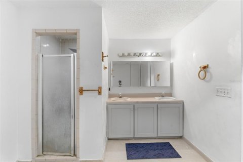 Casa en venta en Jacksonville, Florida, 5 dormitorios, 272.02 m2 № 2097486 - foto 18