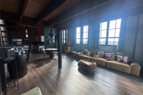 Copropriété à louer à Miami, Floride: 1 chambre, 80.92 m2 № 2023963 - photo 6