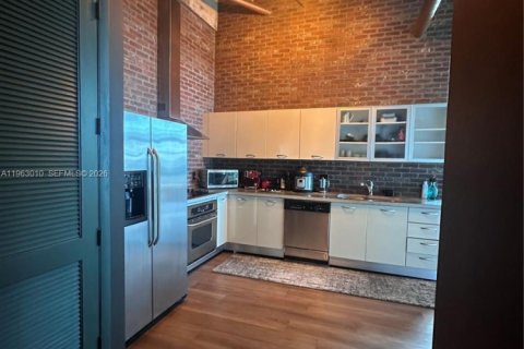 Copropriété à louer à Miami, Floride: 1 chambre, 80.92 m2 № 2023963 - photo 12