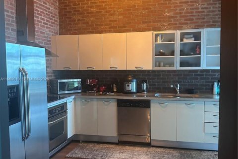 Copropriété à louer à Miami, Floride: 1 chambre, 80.92 m2 № 2023963 - photo 13