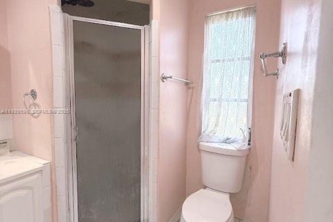 House in Port Charlotte, Florida 3 bedrooms № 2034348 - photo 12