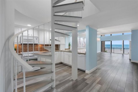 Copropriété à vendre à Indian Shores, Floride: 3 chambres, 161.65 m2 № 2415351 - photo 19