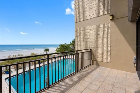 Copropriété à vendre à Indian Shores, Floride: 3 chambres, 161.65 m2 № 2415351 - photo 7