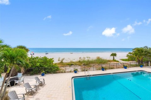 Copropriété à vendre à Indian Shores, Floride: 3 chambres, 161.65 m2 № 2415351 - photo 9