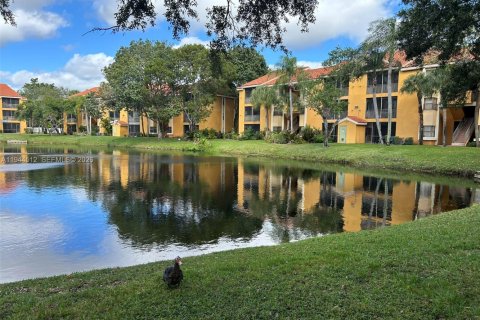 Copropriété à vendre à Coconut Creek, Floride: 3 chambres, 113.53 m2 № 2152827 - photo 2