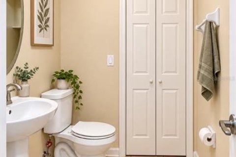 Townhouse in Naples, Florida 2 bedrooms, 131.46 sq.m. № 2393773 - photo 17