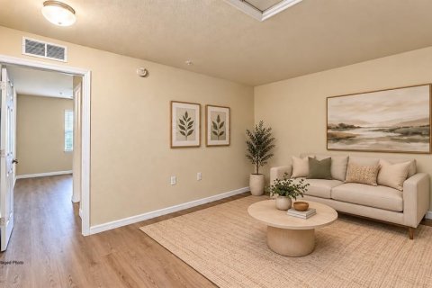 Townhouse in Naples, Florida 2 bedrooms, 131.46 sq.m. № 2393773 - photo 6