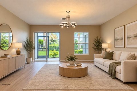 Townhouse in Naples, Florida 2 bedrooms, 131.46 sq.m. № 2393773 - photo 2