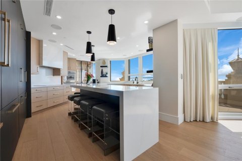 Condominio en venta en Naples, Florida, 5 dormitorios, 603.68 m2 № 1516741 - foto 9