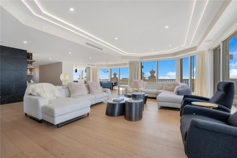 Condominio en venta en Naples, Florida, 5 dormitorios, 603.68 m2 № 1516741 - foto 2
