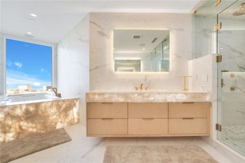 Condominio en venta en Naples, Florida, 5 dormitorios, 603.68 m2 № 1516741 - foto 17