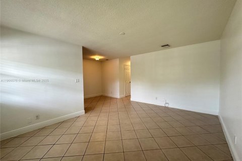 Villa ou maison à louer à Pompano Beach, Floride: 1 chambre № 1957116 - photo 9