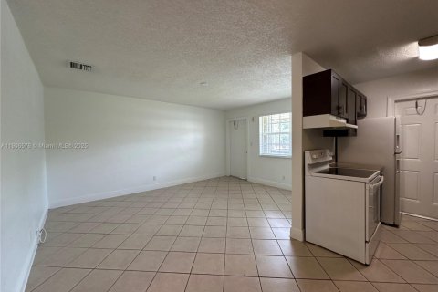 Villa ou maison à louer à Pompano Beach, Floride: 1 chambre № 1957116 - photo 5