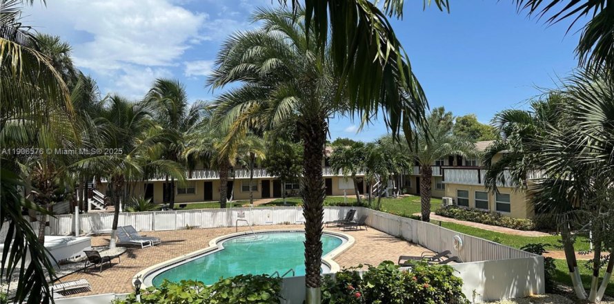 Villa ou maison à Pompano Beach, Floride 1 chambre № 1957116