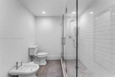 Condo in Doral, Florida, 3 bedrooms  № 1975022 - photo 20