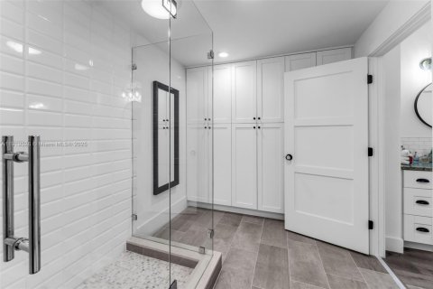 Condo in Doral, Florida, 3 bedrooms  № 1975022 - photo 21