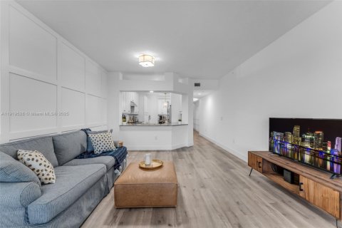 Condo in Doral, Florida, 3 bedrooms  № 1975022 - photo 5