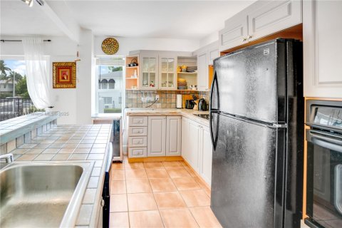 Купить кондоминиум в Майами-Бич, Флорида 1 спальня, 83.33м2, № 1949009 - фото 9