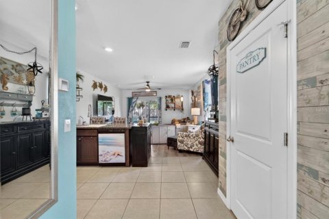 Villa ou maison à vendre à Wimauma, Floride: 3 chambres, 140.84 m2 № 2110808 - photo 10