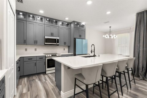 Villa ou maison à louer à Orlando, Floride: 5 chambres, 250.09 m2 № 2167364 - photo 11