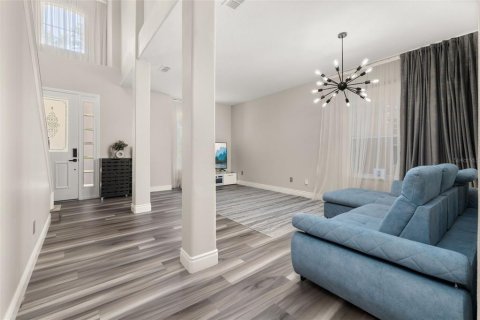 Villa ou maison à louer à Orlando, Floride: 5 chambres, 250.09 m2 № 2167364 - photo 7