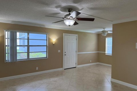 Condo in Delray Beach, Florida, 2 bedrooms  № 2184213 - photo 5