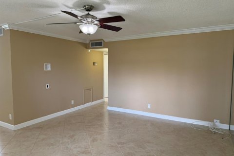 Condo in Delray Beach, Florida, 2 bedrooms  № 2184213 - photo 6
