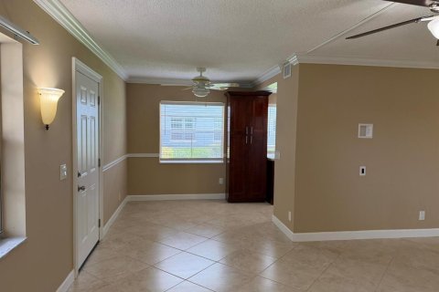 Condo in Delray Beach, Florida, 2 bedrooms  № 2184213 - photo 7