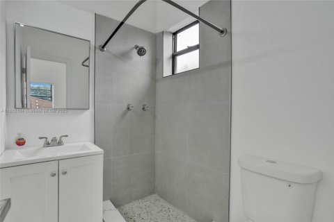 House in Hialeah, Florida 4 bedrooms № 1784195 - photo 28