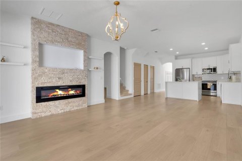 Adosado en venta en Sorrento, Florida, 4 dormitorios, 235.41 m2 № 1910883 - foto 10