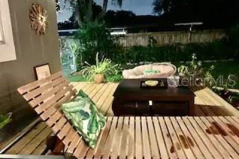 Villa ou maison à louer à Tampa, Floride: 2 chambres, 70.23 m2 № 2403465 - photo 17