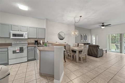Купить таунхаус в Киссимми, Флорида 6 комнат, 119.94м2, № 1769781 - фото 4
