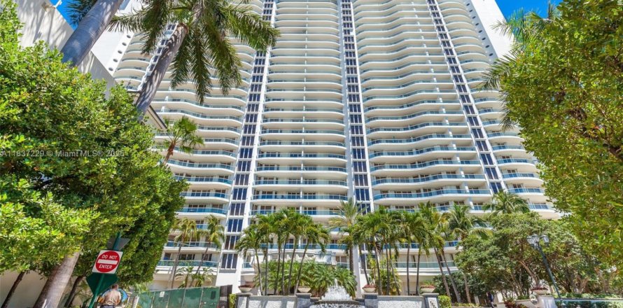 Condo à Aventura, Floride, 3 chambres № 1935465