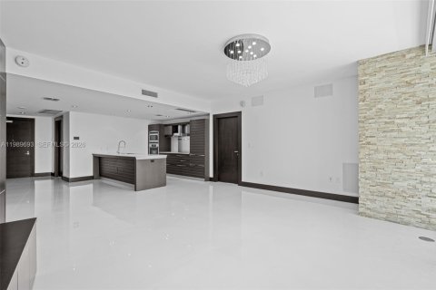Купить кондоминиум в Майами, Флорида 2 спальни, 139.35м2, № 2186444 - фото 10