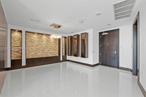 Купить кондоминиум в Майами, Флорида 2 спальни, 139.35м2, № 2186444 - фото 4