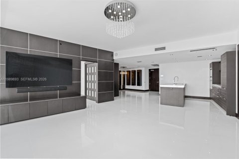 Купить кондоминиум в Майами, Флорида 2 спальни, 139.35м2, № 2186444 - фото 9