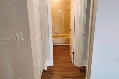 Снять в аренду виллу или дом в Холливуд, Флорида 3 спальни, 116.13м2, № 2050105 - фото 7