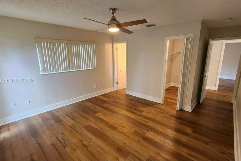 Снять в аренду виллу или дом в Холливуд, Флорида 3 спальни, 116.13м2, № 2050105 - фото 5